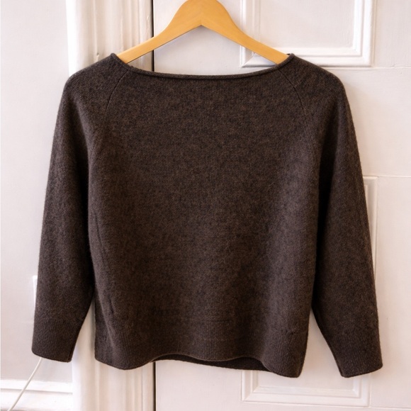 Quince Mongolian Cashmere Boatneck Sweater Size L - Picture 2 of 5